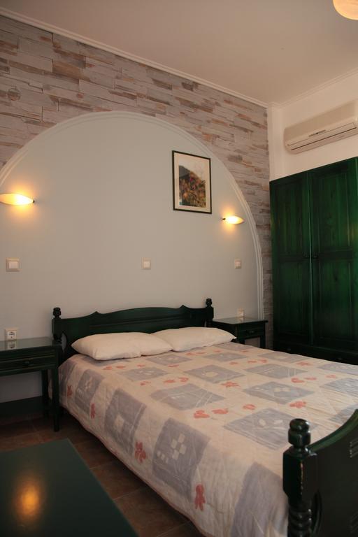 Polemis Studios & Apartments Agia Anna  الغرفة الصورة