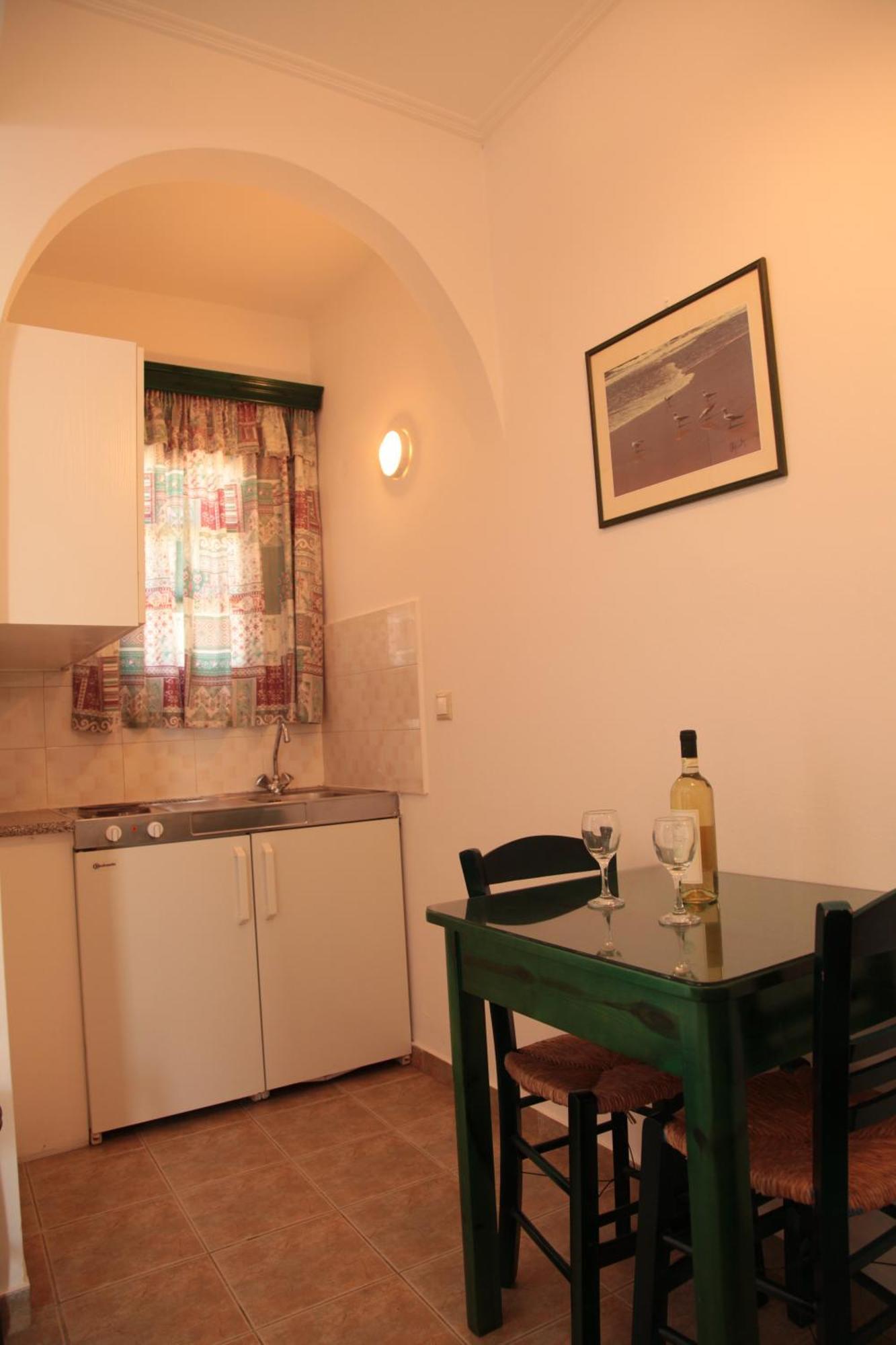 Polemis Studios & Apartments Agia Anna  الغرفة الصورة