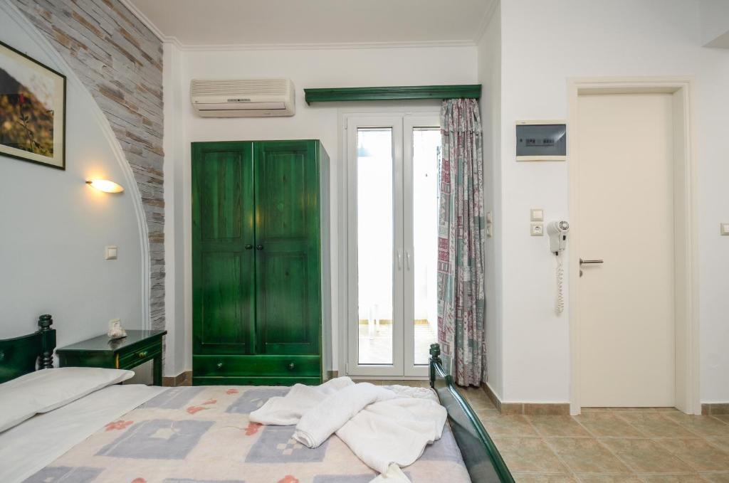 Polemis Studios & Apartments Agia Anna  المظهر الخارجي الصورة