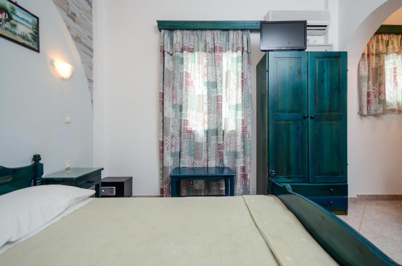 Polemis Studios & Apartments Agia Anna  المظهر الخارجي الصورة