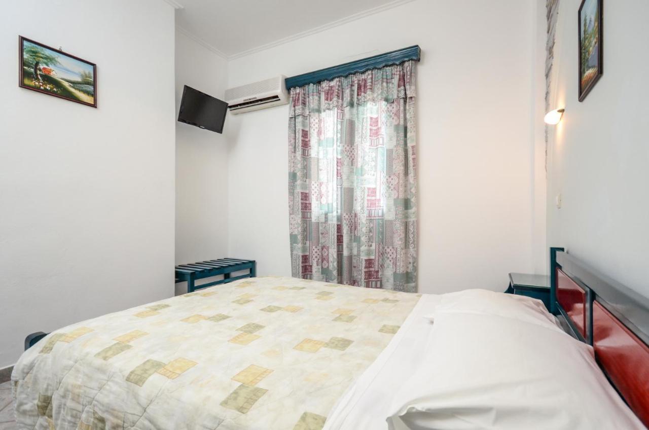 Polemis Studios & Apartments Agia Anna  المظهر الخارجي الصورة