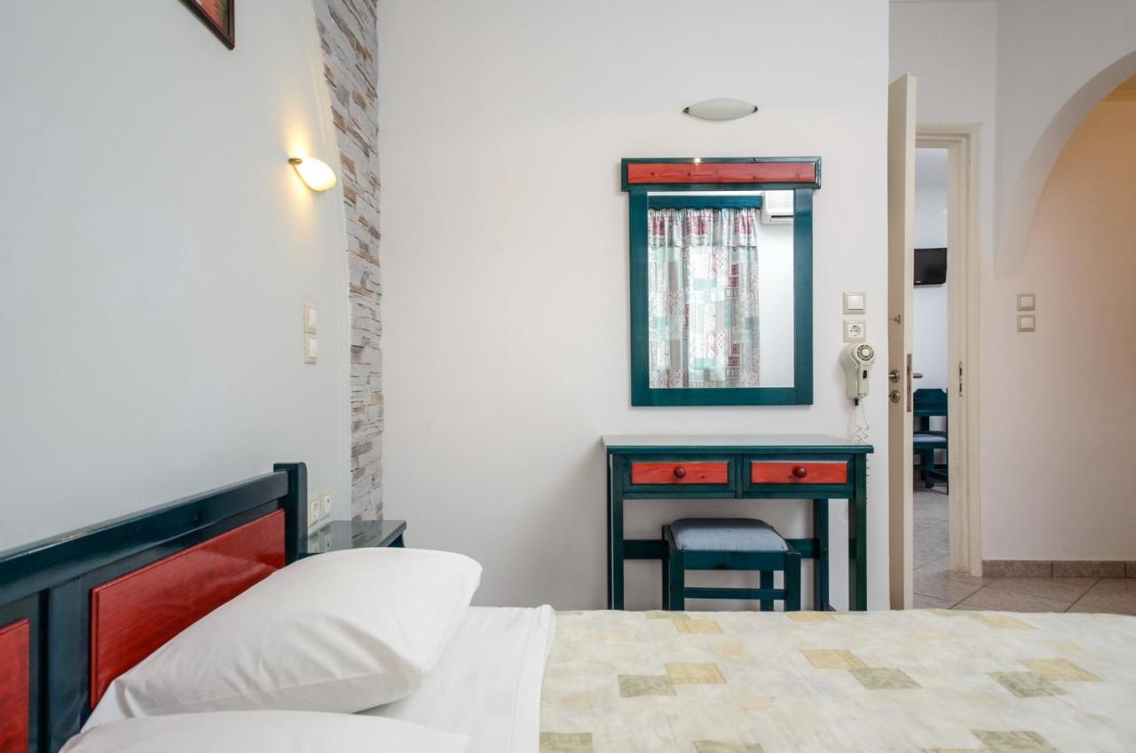 Polemis Studios & Apartments Agia Anna  المظهر الخارجي الصورة