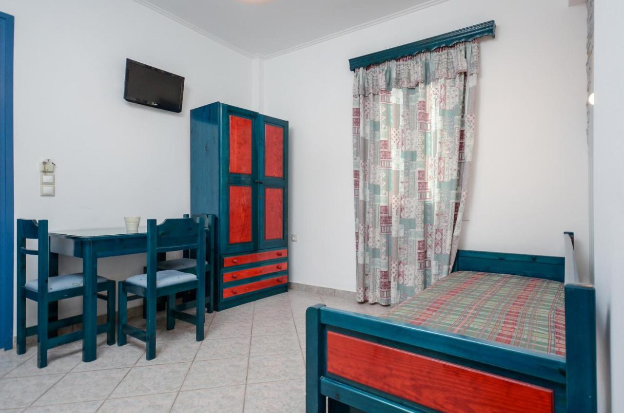 Polemis Studios & Apartments Agia Anna  المظهر الخارجي الصورة